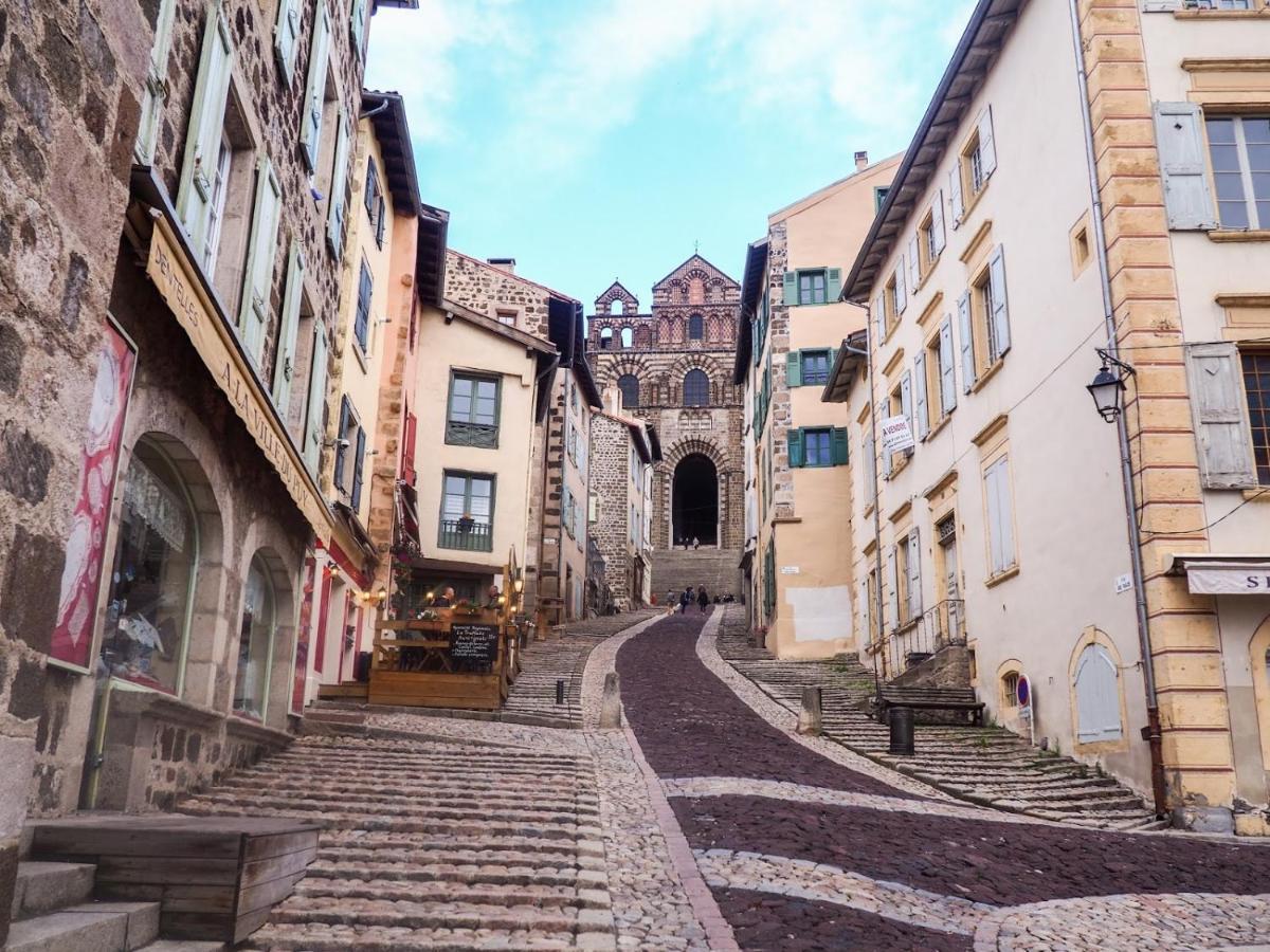 Loft Industriel En Centre Ville Le Puy-en-Velay Bagian luar foto